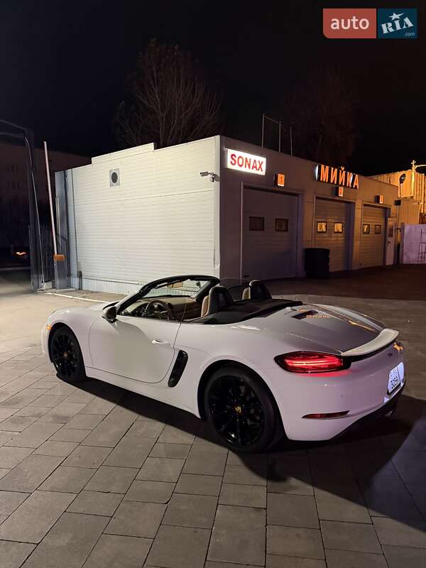Родстер Porsche Boxster 2016 в Киеве