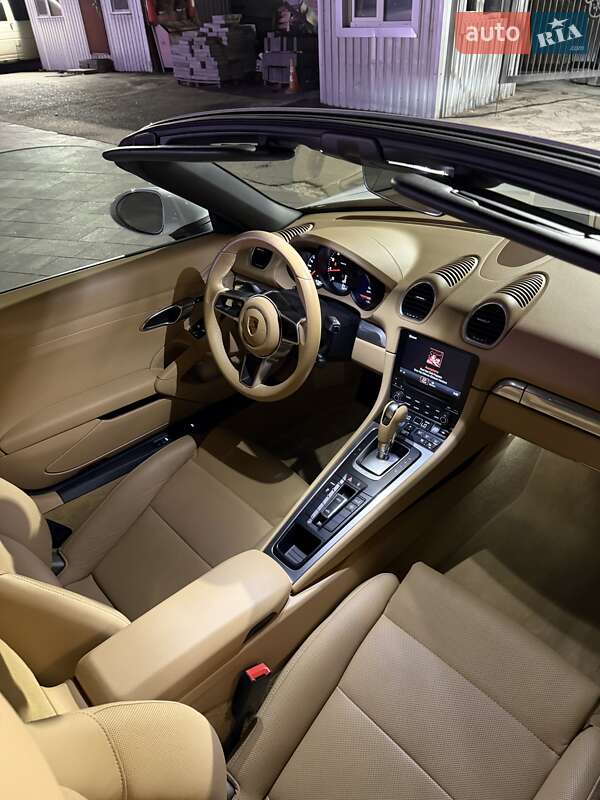 Родстер Porsche Boxster 2016 в Киеве