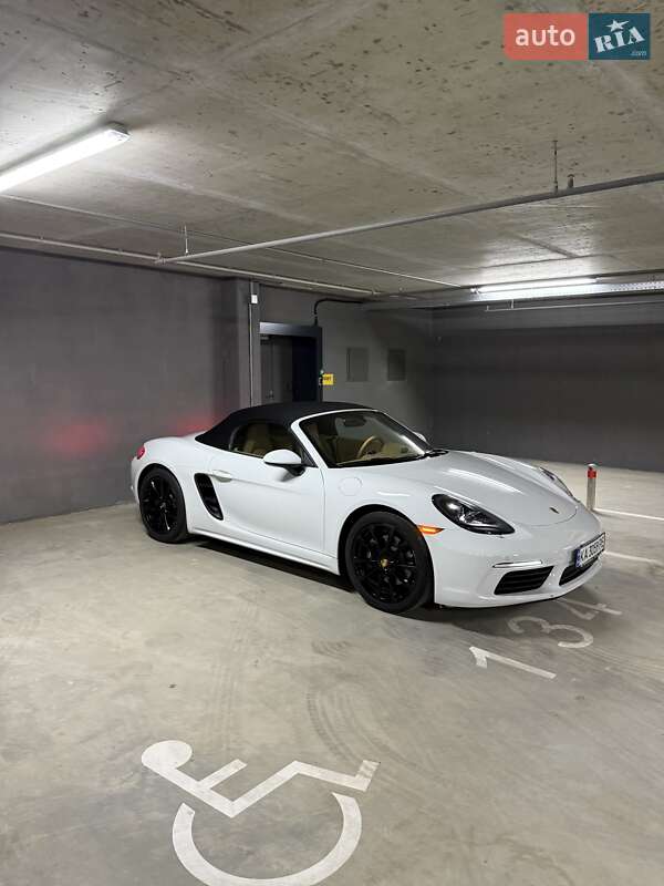 Родстер Porsche Boxster 2016 в Киеве