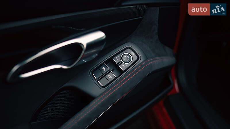 Родстер Porsche Boxster 2019 в Киеве