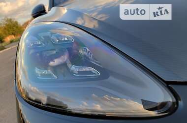 Внедорожник / Кроссовер Porsche Cayenne Coupe 2022 в 