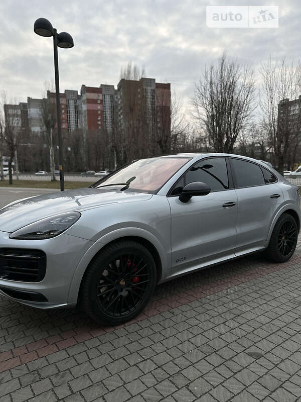 Внедорожник / Кроссовер Porsche Cayenne Coupe 2022 в Киеве