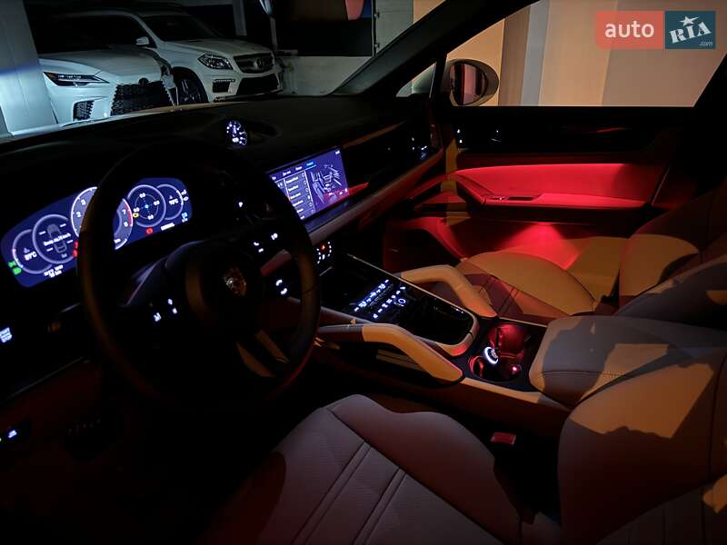 Внедорожник / Кроссовер Porsche Cayenne Coupe 2023 в Одессе