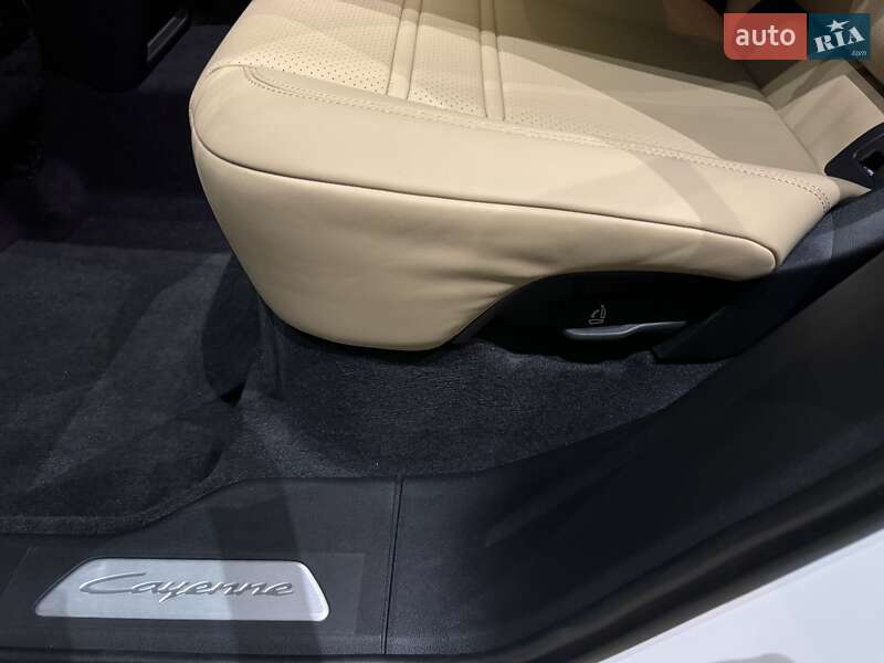 Внедорожник / Кроссовер Porsche Cayenne Coupe 2023 в Одессе