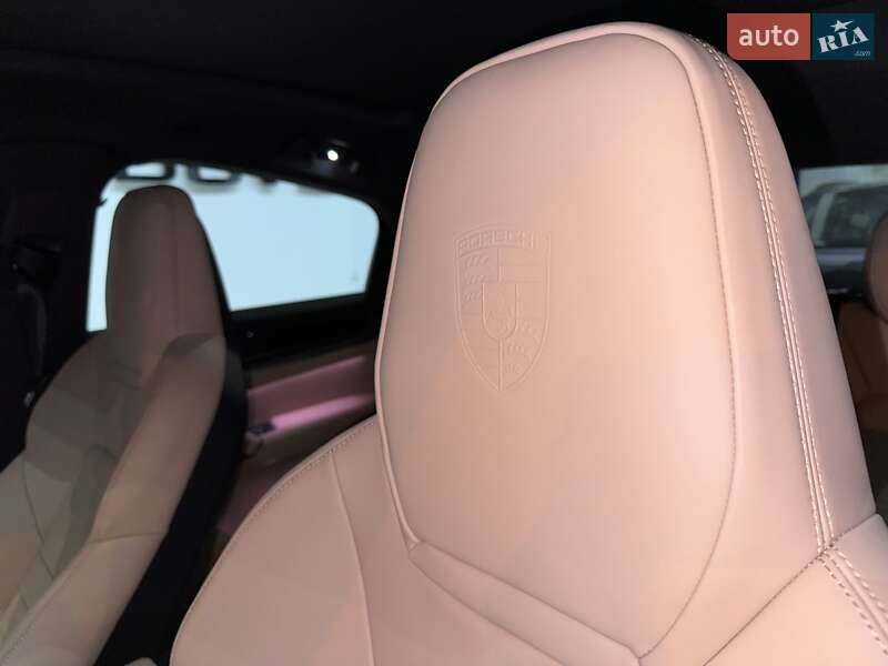 Внедорожник / Кроссовер Porsche Cayenne Coupe 2023 в Одессе