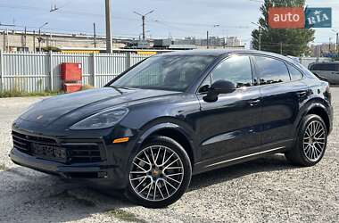 Внедорожник / Кроссовер Porsche Cayenne Coupe 2021 в 