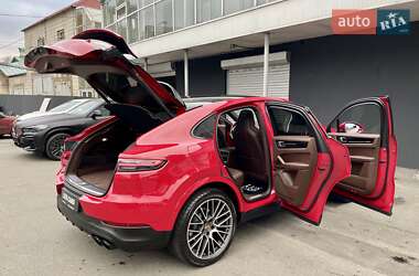 Позашляховик / Кросовер Porsche Cayenne Coupe 2021 в 