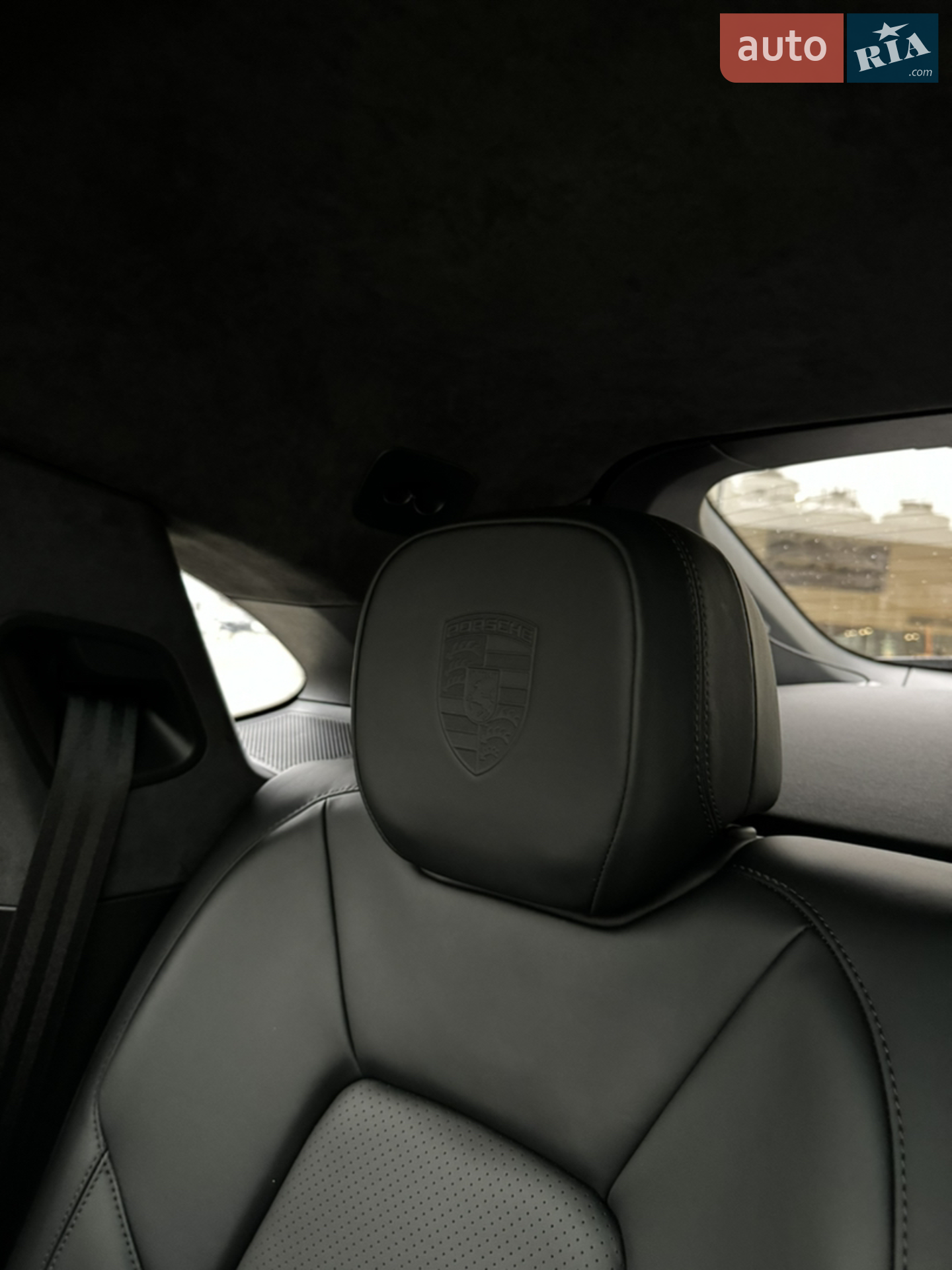 2019 Porsche Cayenne Coupe - мініатюра 23