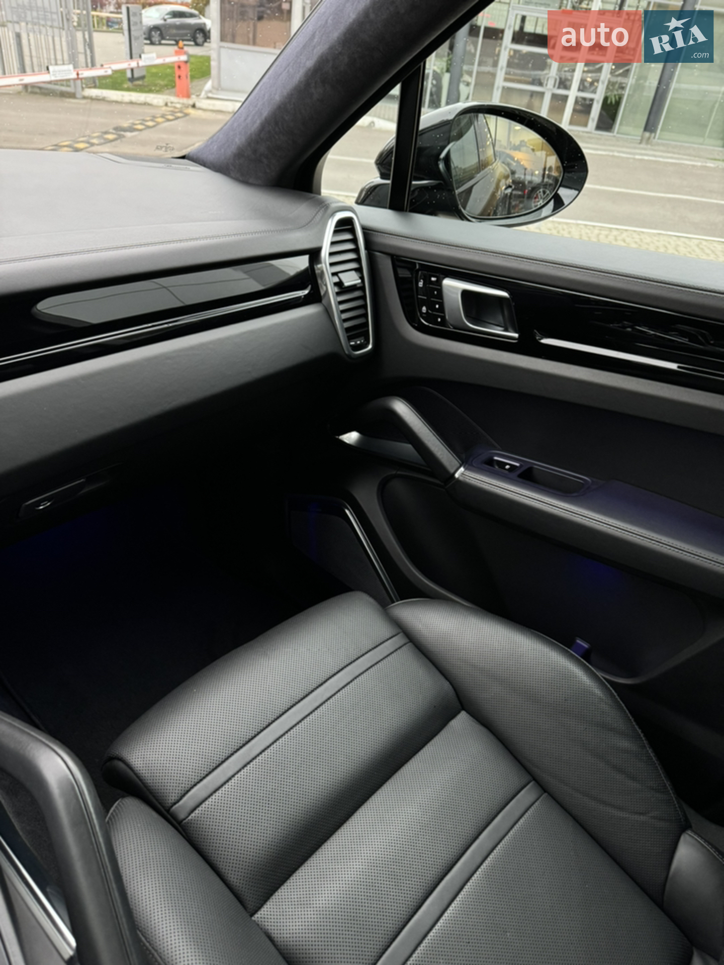 2019 Porsche Cayenne Coupe - мініатюра 36