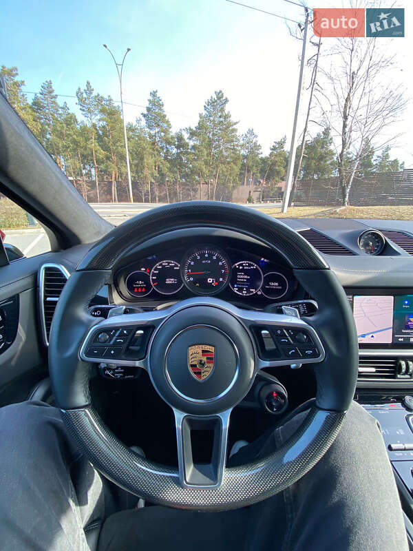 Позашляховик / Кросовер Porsche Cayenne Coupe 2021 в Києві
