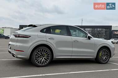 Внедорожник / Кроссовер Porsche Cayenne Coupe 2020 в 
