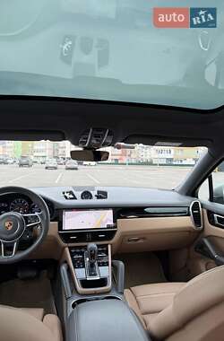 Внедорожник / Кроссовер Porsche Cayenne Coupe 2020 в 