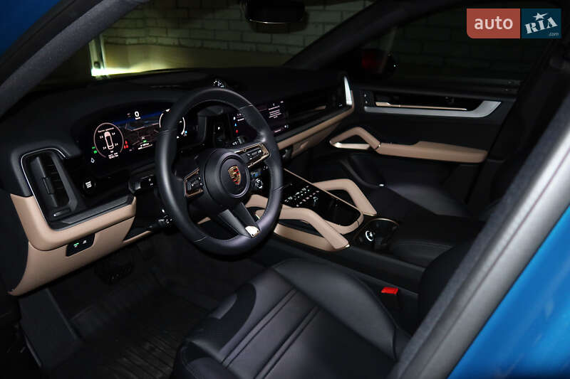 Позашляховик / Кросовер Porsche Cayenne Coupe 2023 в Києві