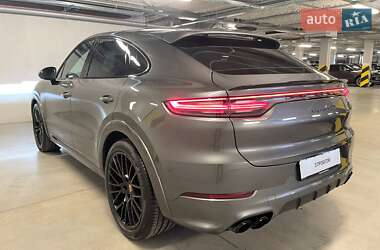 Внедорожник / Кроссовер Porsche Cayenne Coupe 2022 в 