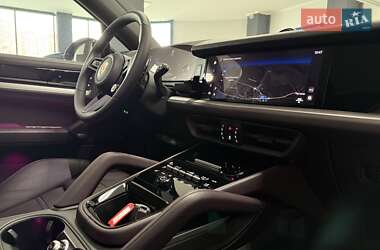 Внедорожник / Кроссовер Porsche Cayenne Coupe 2024 в 