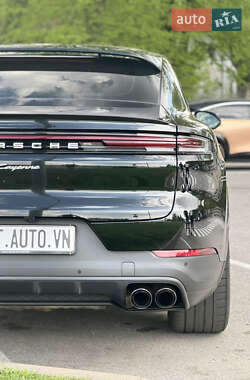Внедорожник / Кроссовер Porsche Cayenne Coupe 2023 в 