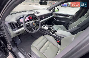 Внедорожник / Кроссовер Porsche Cayenne Coupe 2023 в 
