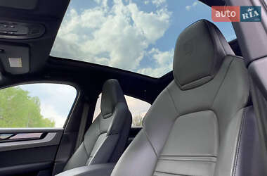 Внедорожник / Кроссовер Porsche Cayenne Coupe 2023 в 