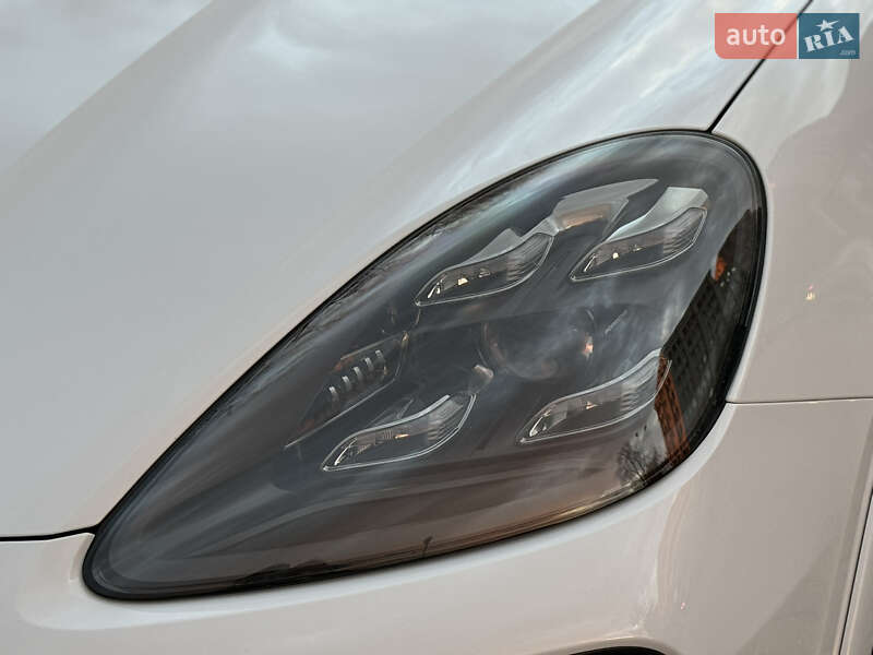 Позашляховик / Кросовер Porsche Cayenne Coupe 2019 в Харкові