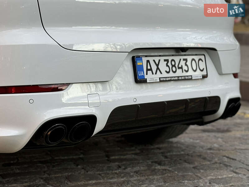 Позашляховик / Кросовер Porsche Cayenne Coupe 2019 в Харкові