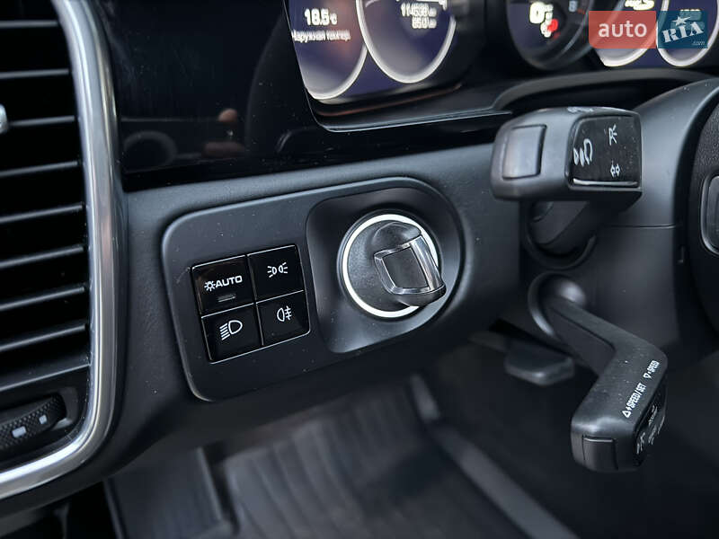 Позашляховик / Кросовер Porsche Cayenne Coupe 2019 в Харкові