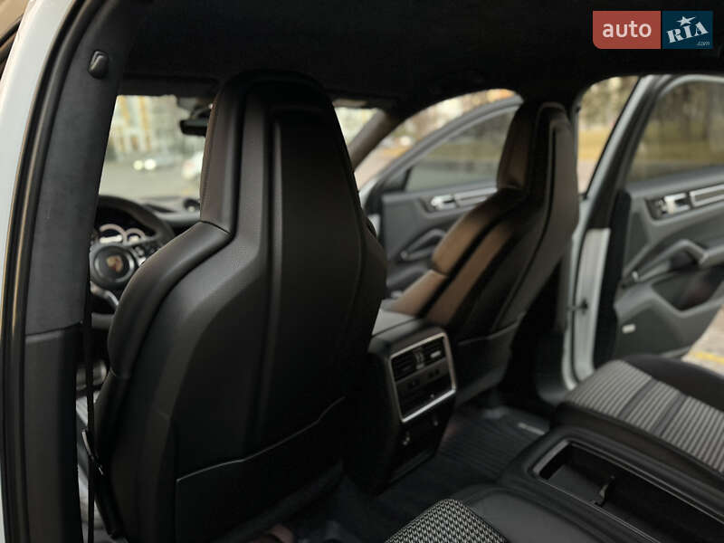 Позашляховик / Кросовер Porsche Cayenne Coupe 2019 в Харкові