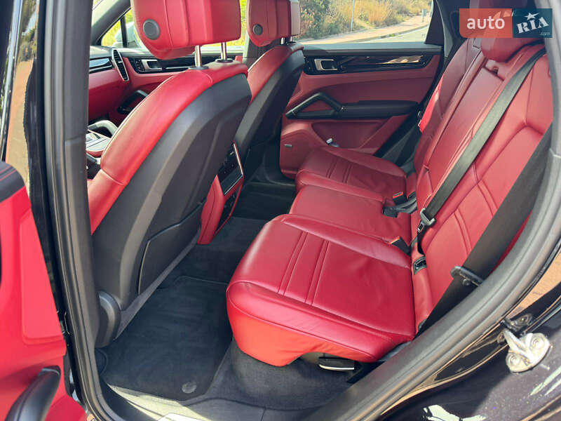 Внедорожник / Кроссовер Porsche Cayenne Coupe 2019 в Киеве