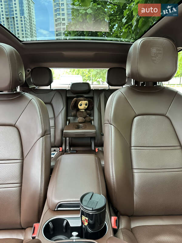 Внедорожник / Кроссовер Porsche Cayenne Coupe 2020 в Киеве