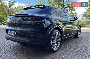 Внедорожник / Кроссовер Porsche Cayenne Coupe 2021 в 