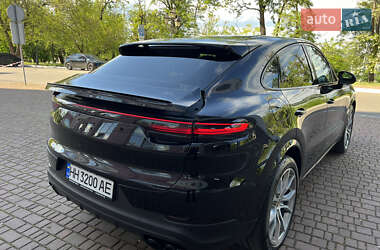 Внедорожник / Кроссовер Porsche Cayenne Coupe 2021 в 