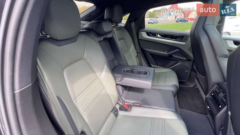 Внедорожник / Кроссовер Porsche Cayenne Coupe 2023 в Виннице