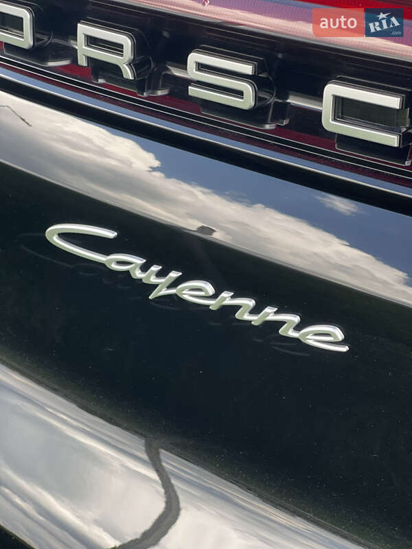 Внедорожник / Кроссовер Porsche Cayenne Coupe 2023 в Виннице