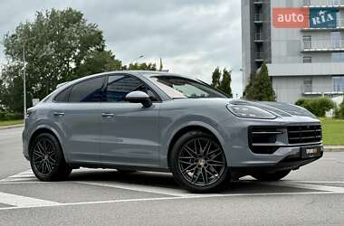 Позашляховик / Кросовер Porsche Cayenne Coupe 2023 в 