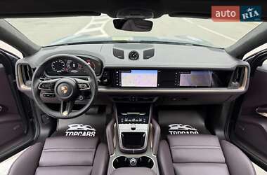 Позашляховик / Кросовер Porsche Cayenne Coupe 2023 в 