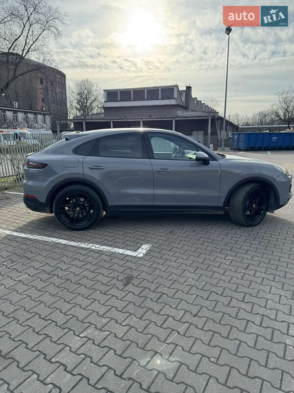 Внедорожник / Кроссовер Porsche Cayenne Coupe 2020 в Киеве