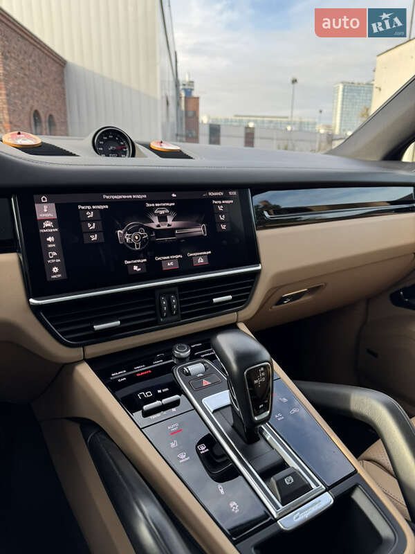 Внедорожник / Кроссовер Porsche Cayenne Coupe 2020 в Киеве