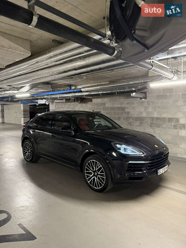 Внедорожник / Кроссовер Porsche Cayenne Coupe 2022 в Шептицькому