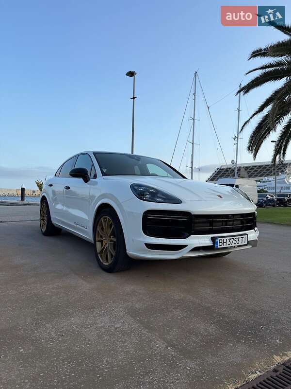 Porsche Cayenne Coupe 2022