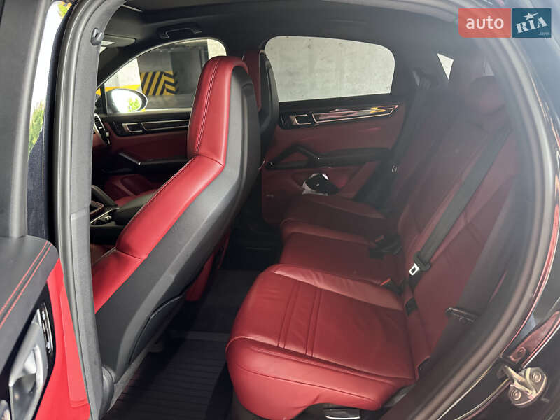 Внедорожник / Кроссовер Porsche Cayenne Coupe 2019 в Киеве