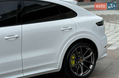 Внедорожник / Кроссовер Porsche Cayenne Coupe 2019 в 