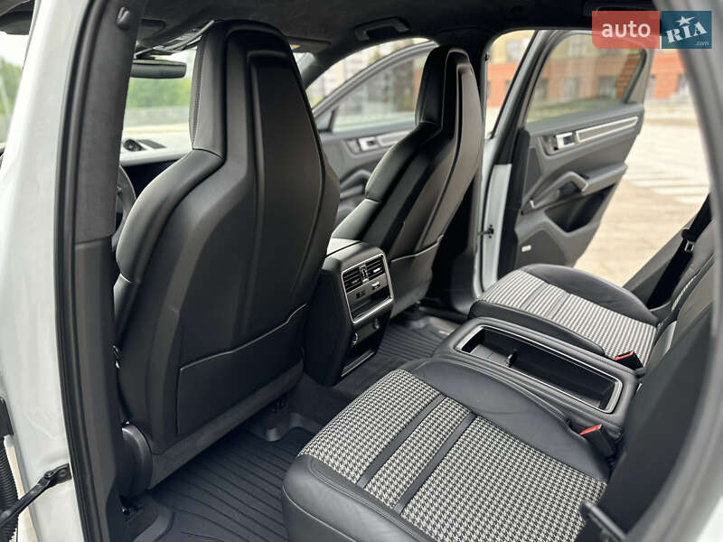 Внедорожник / Кроссовер Porsche Cayenne Coupe 2019 в Харькове