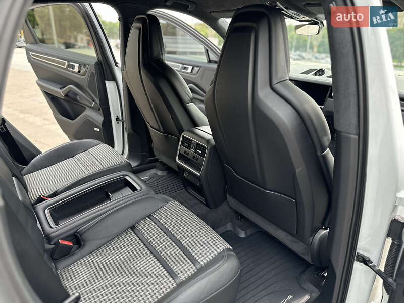 Внедорожник / Кроссовер Porsche Cayenne Coupe 2019 в Харькове