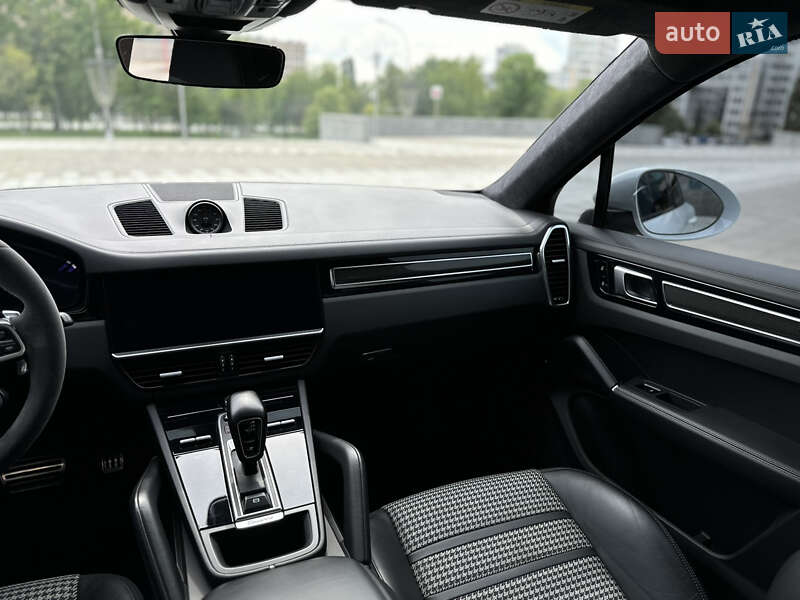 Внедорожник / Кроссовер Porsche Cayenne Coupe 2019 в Харькове
