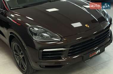 Внедорожник / Кроссовер Porsche Cayenne Coupe 2021 в 