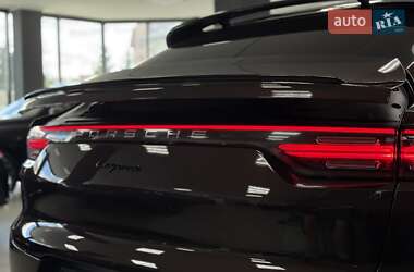 Внедорожник / Кроссовер Porsche Cayenne Coupe 2021 в 