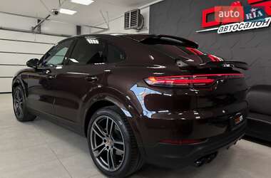 Внедорожник / Кроссовер Porsche Cayenne Coupe 2021 в 