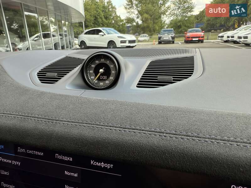 Позашляховик / Кросовер Porsche Cayenne Coupe 2024 в Дніпрі фото 31 Позашляховик / Кросовер Porsche Cayenne Coupe 2024 в Дніпрі