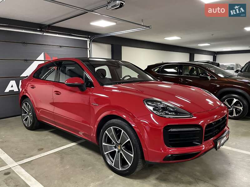 Внедорожник / Кроссовер Porsche Cayenne Coupe 2021 в 
