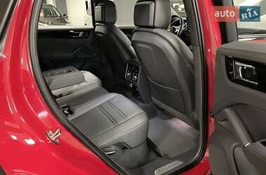 Внедорожник / Кроссовер Porsche Cayenne Coupe 2021 в 