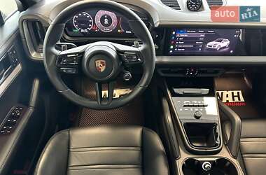 Внедорожник / Кроссовер Porsche Cayenne Coupe 2023 в 